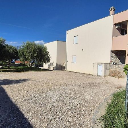 Apartman Petar Ražanac Kültér fotó