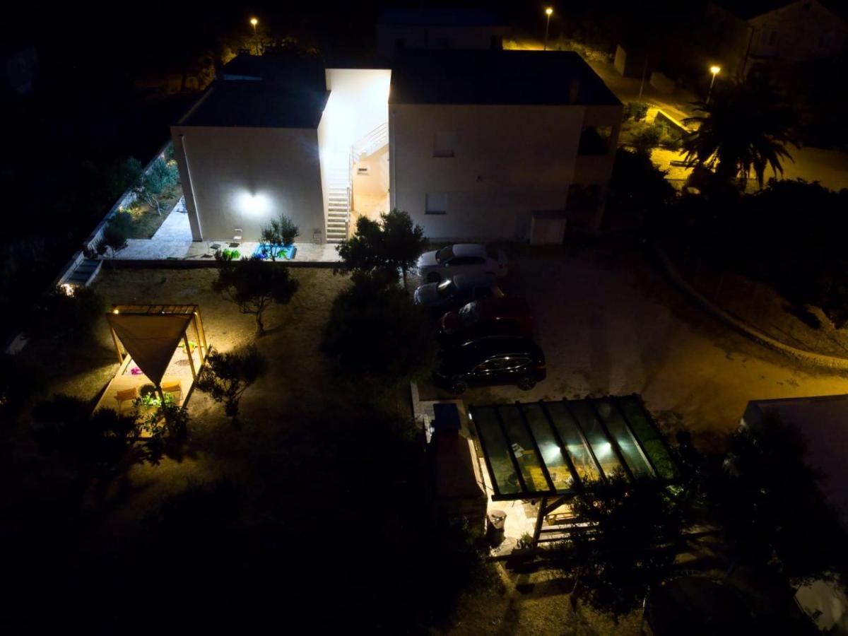 Apartman Petar Ražanac Kültér fotó